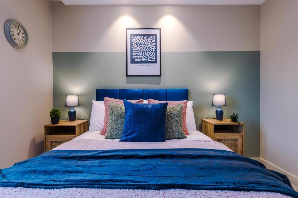 Exquisite Central York Abode Sleeps 6! Bagian luar foto