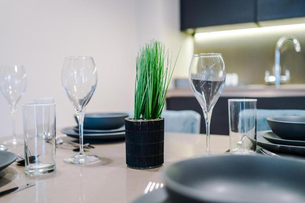 Exquisite Central York Abode Sleeps 6! Bagian luar foto