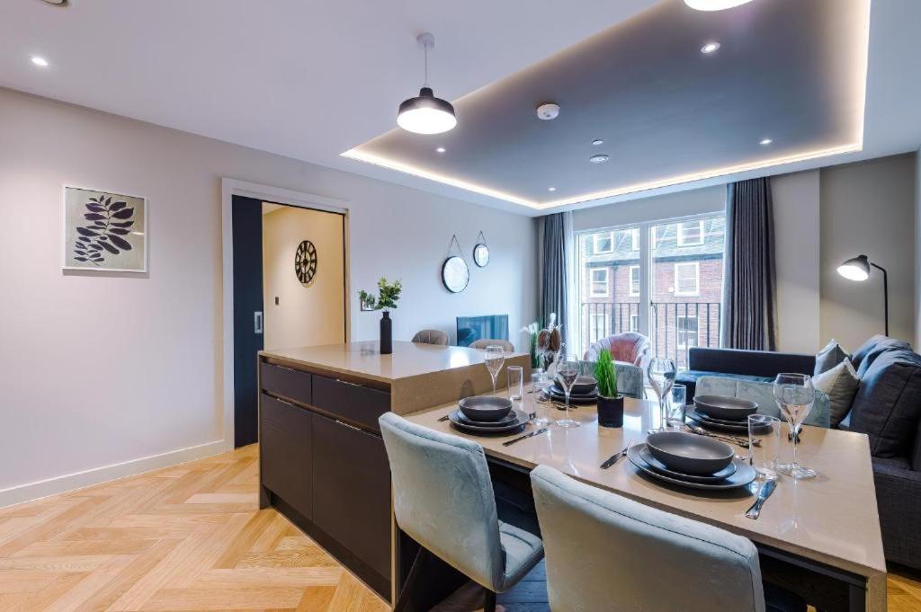 Exquisite Central York Abode Sleeps 6! Bagian luar foto