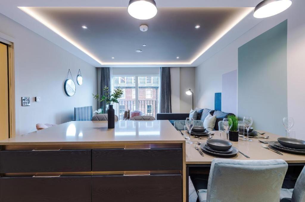 Exquisite Central York Abode Sleeps 6! Bagian luar foto