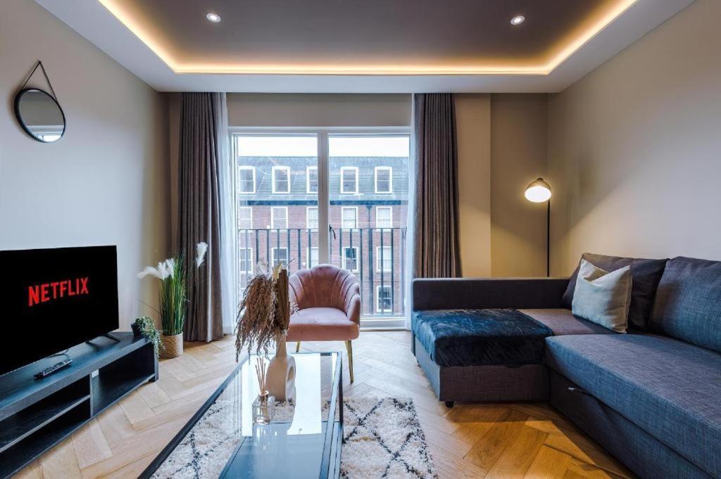 Exquisite Central York Abode Sleeps 6! Bagian luar foto